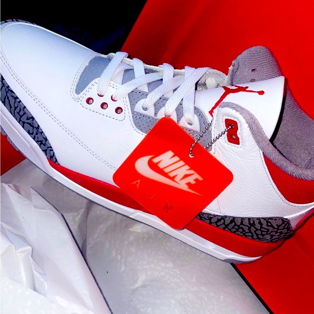 Jordan 3 fire red